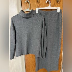 Long sleeve sweater and skirt matching set